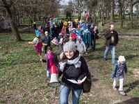 Małgorzata Adamska Lech prowadzi paradę