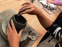 W pracowni ceramicznej