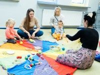 Muzykowanie na dywanie dla najmłodszych