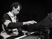 Wojtek Wojda | instrumenty klawiszowe