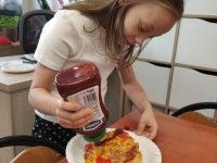 Włoskie klimaty/ robimy pizzę