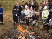 Parada z marzannami | piknik nad Odrą